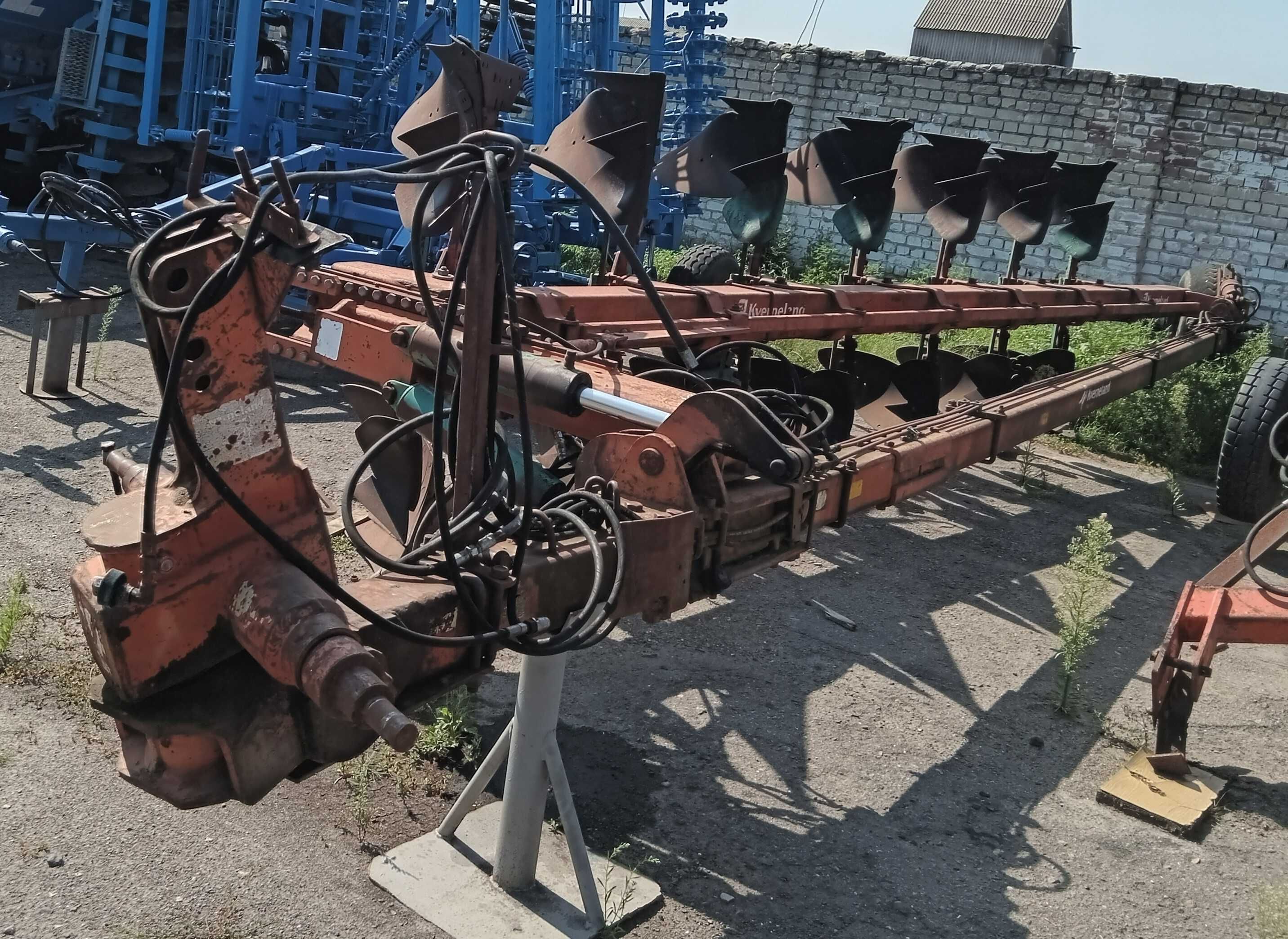Плуг Kverneland rb 100