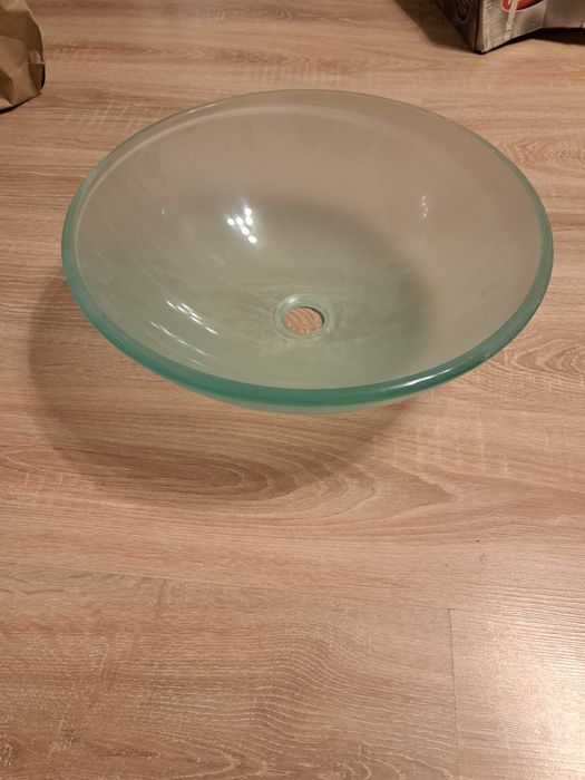 Umywalka miska nablatowa plus bateria