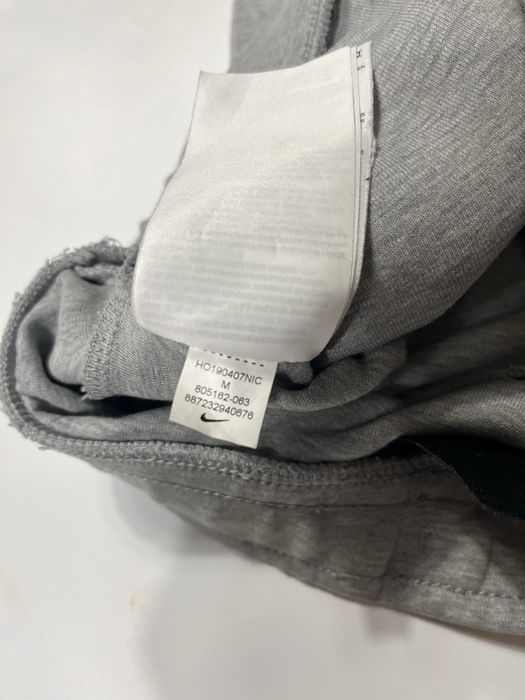 Спортивні штани Nike Tech Fleece