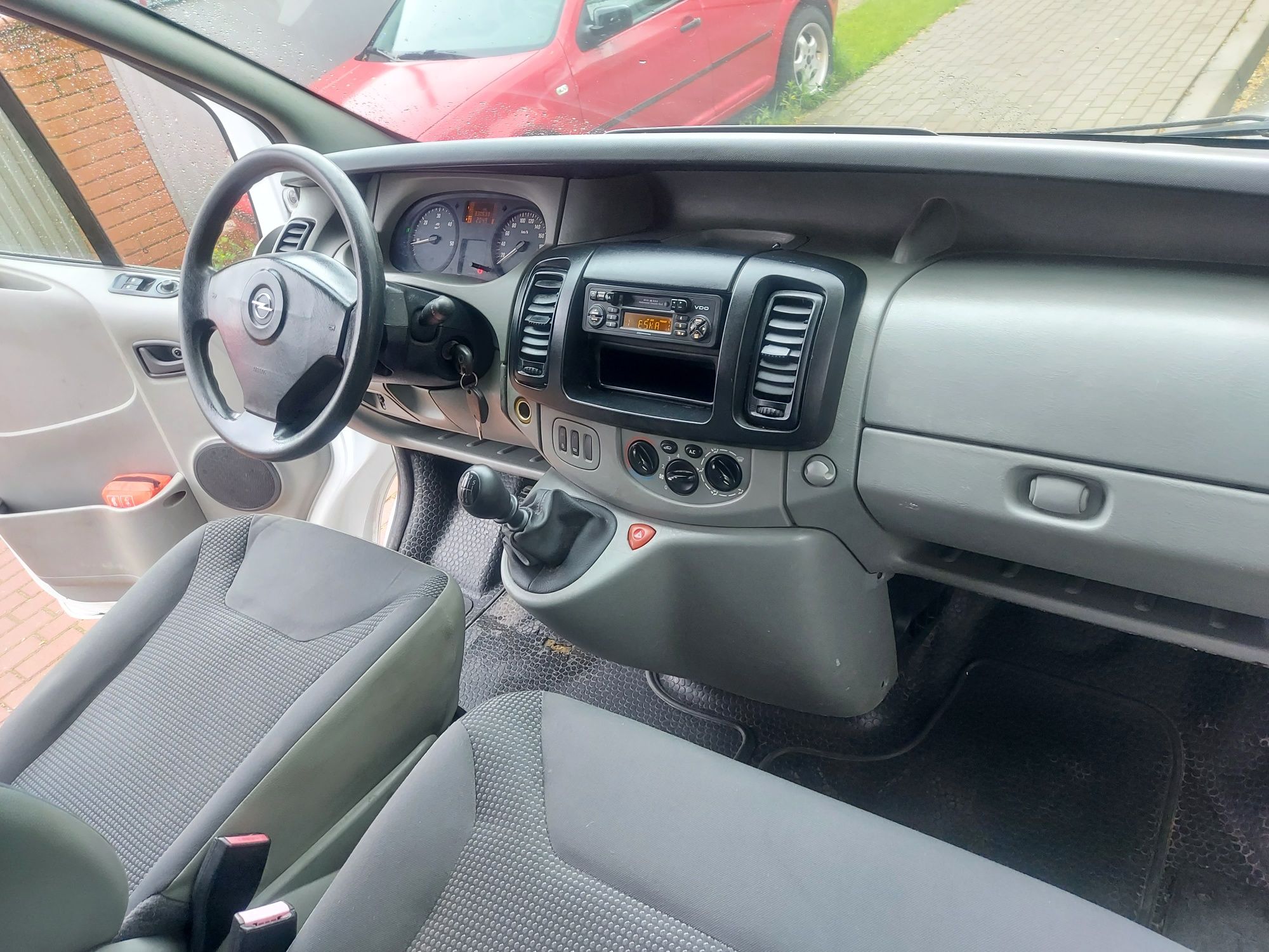Opel vivaro 2,0 cdti 115kM 2008r wersja długa