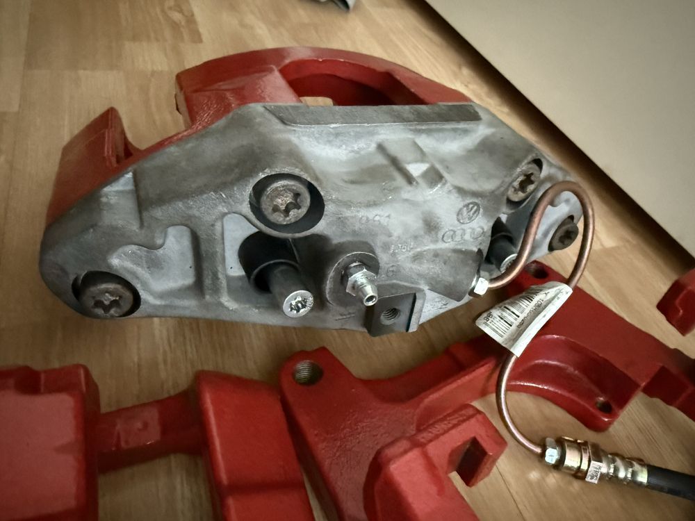 Zaciski Audi A3/S3 8P a4 s4 b6 b7 a6 c6 leon II cupra golf