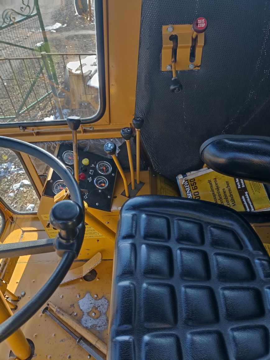 Зернозбиральний комбайн Sampo 650