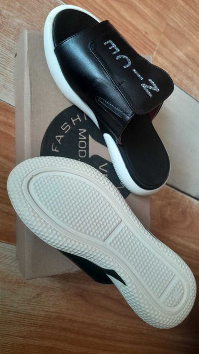 Женские кожаные тапки 37 размер