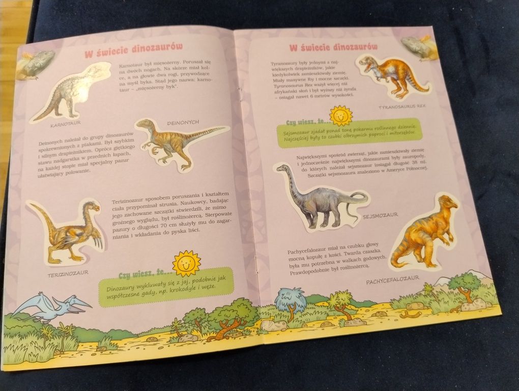 Książeczki: ziemia, dinozaury i z króliczej norki