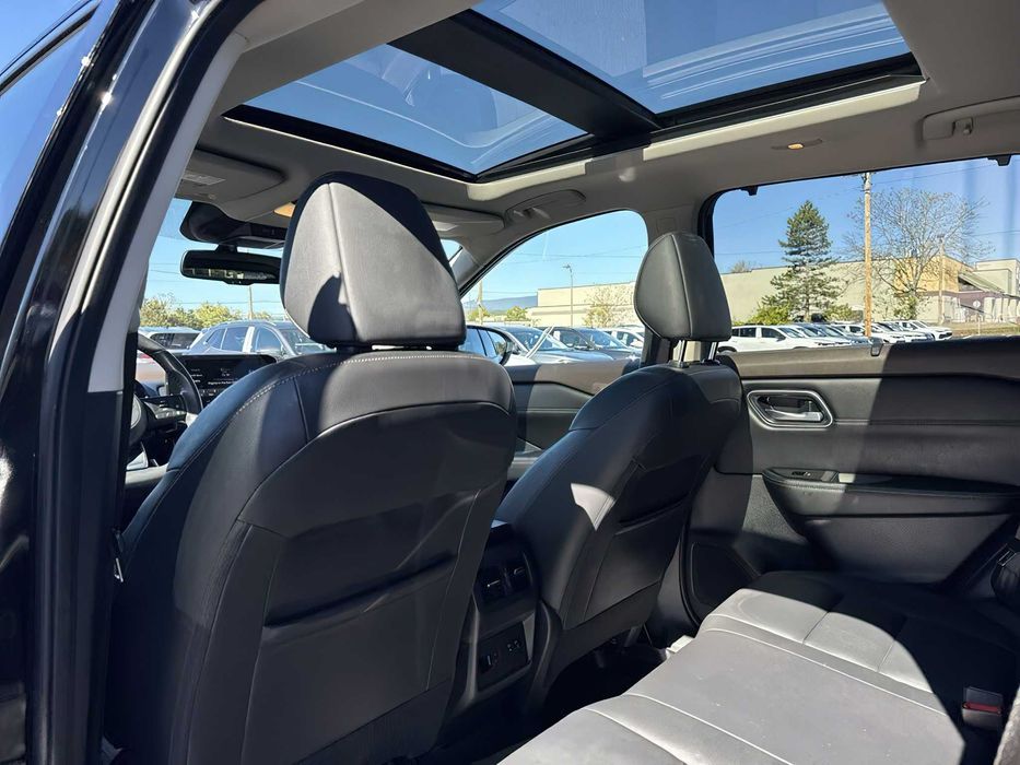 Nissan Rogue SL      2021