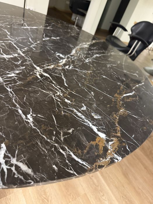 Vendo mesa jantar em pedra