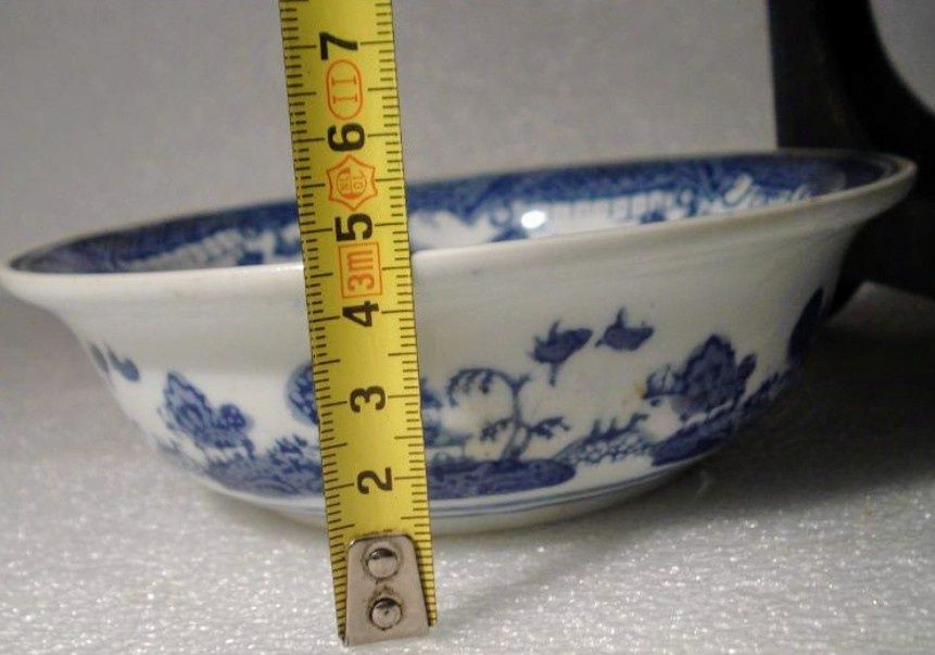 Antiga Taça Chinesa Azul e Branca