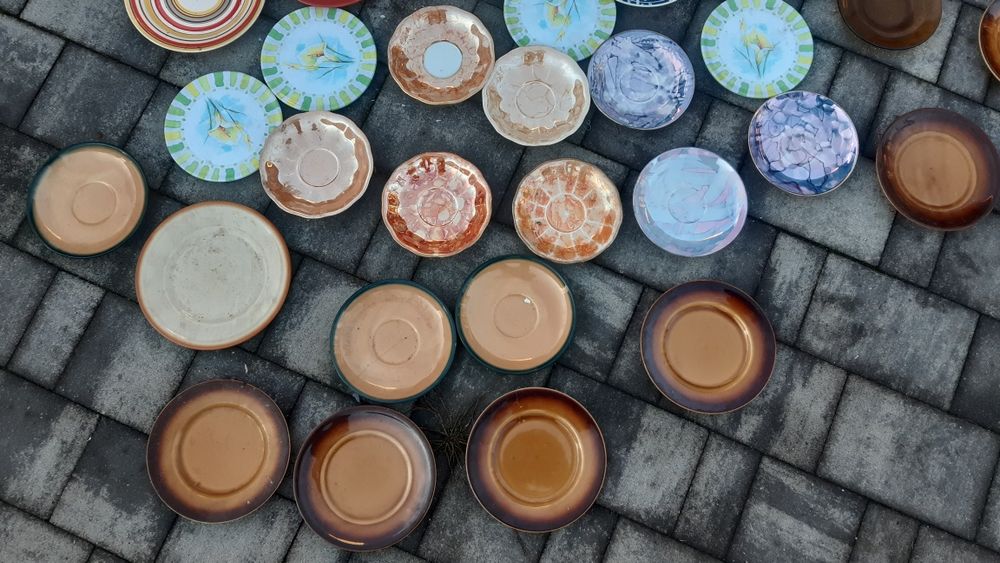 Stare różne talerze z prl-u.