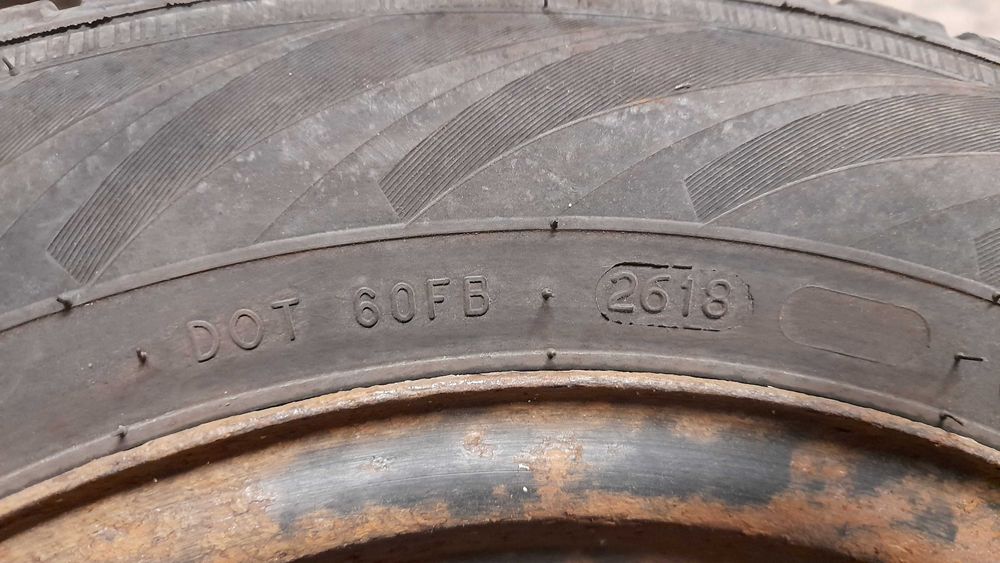 Opony zimowe 4szt. NOKIAN WRD-3 165/70 R13 79T