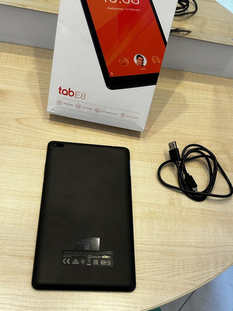NOWY Tablet LENOVO Tab E8 8" 1/16 GB Wi-Fi Czarny