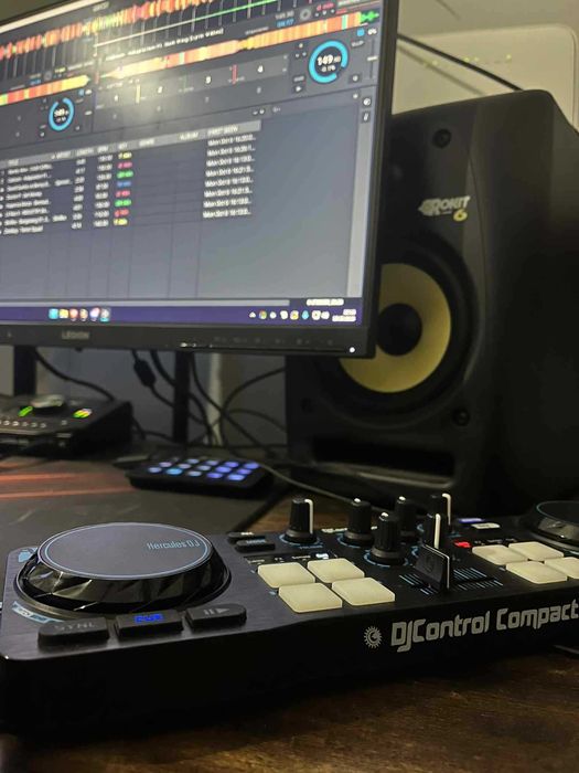 Konsola Hercules DJ Control Compact