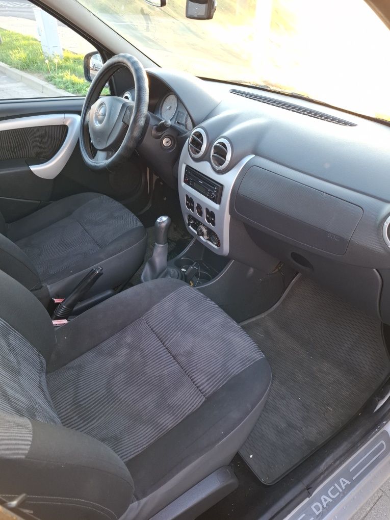 Sprzedam auto Dacia