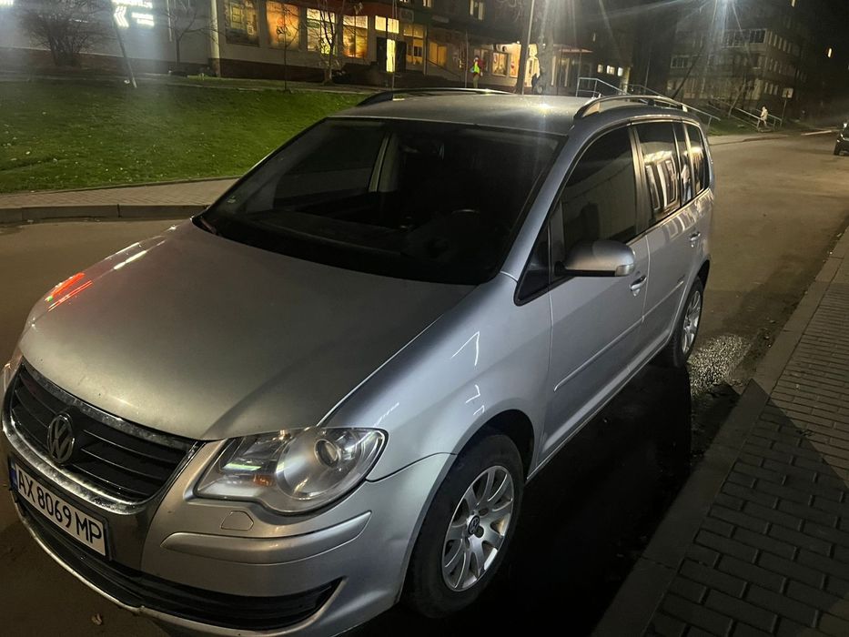 Фольцваген тоуран