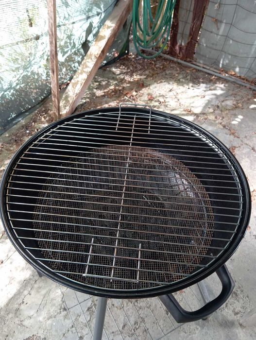 Churrasqueira Carvão portátil com rodas