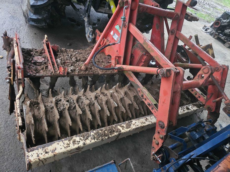 Agegat uprawowo siewny brona aktywna sieewnik rozsiewacz