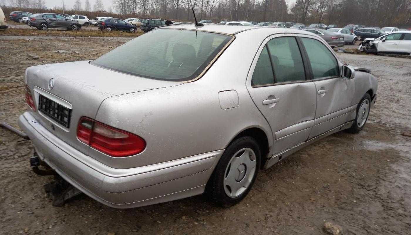 Mercedes E-Klasa W210 2.2 3.2 CDI Części