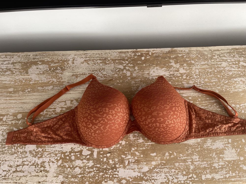 Victorias Secret Pink biustonosz 36 DD nowy