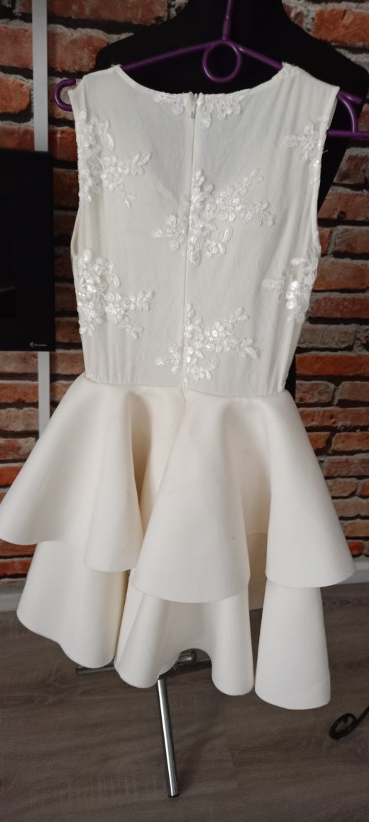 Suknia biała sukienka