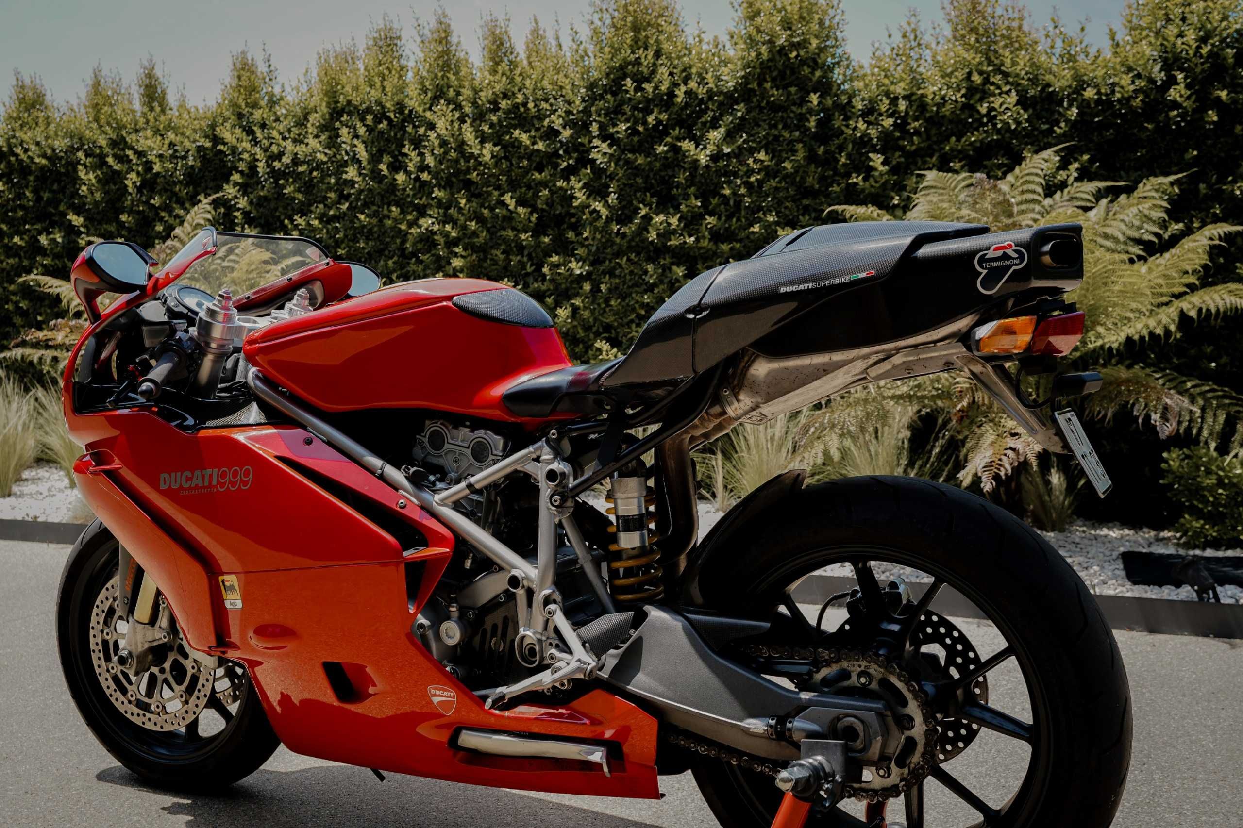 DUCATI 999 SUPERBIKE