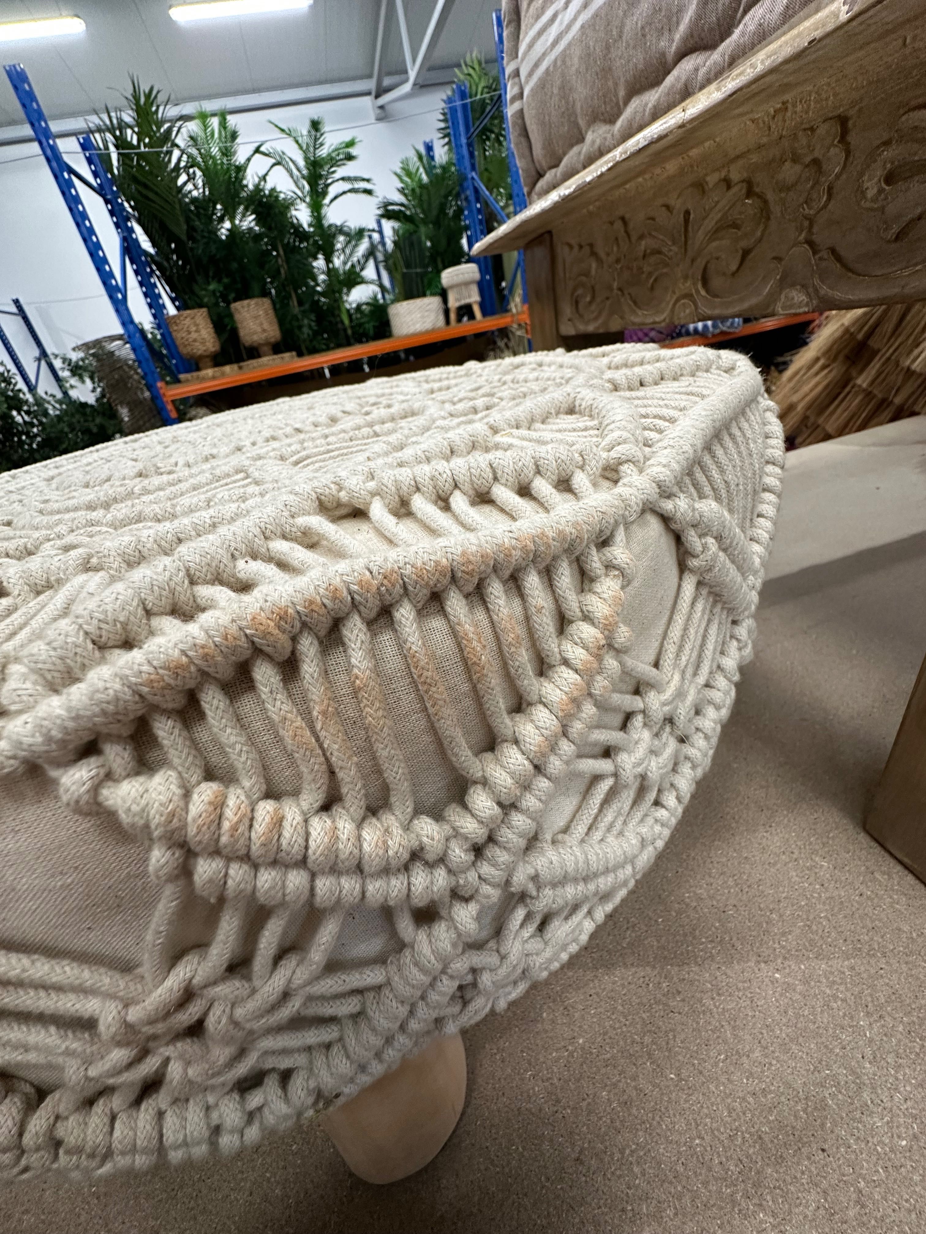 Pufa makrama boho średnica 63cm wysokość 31cm