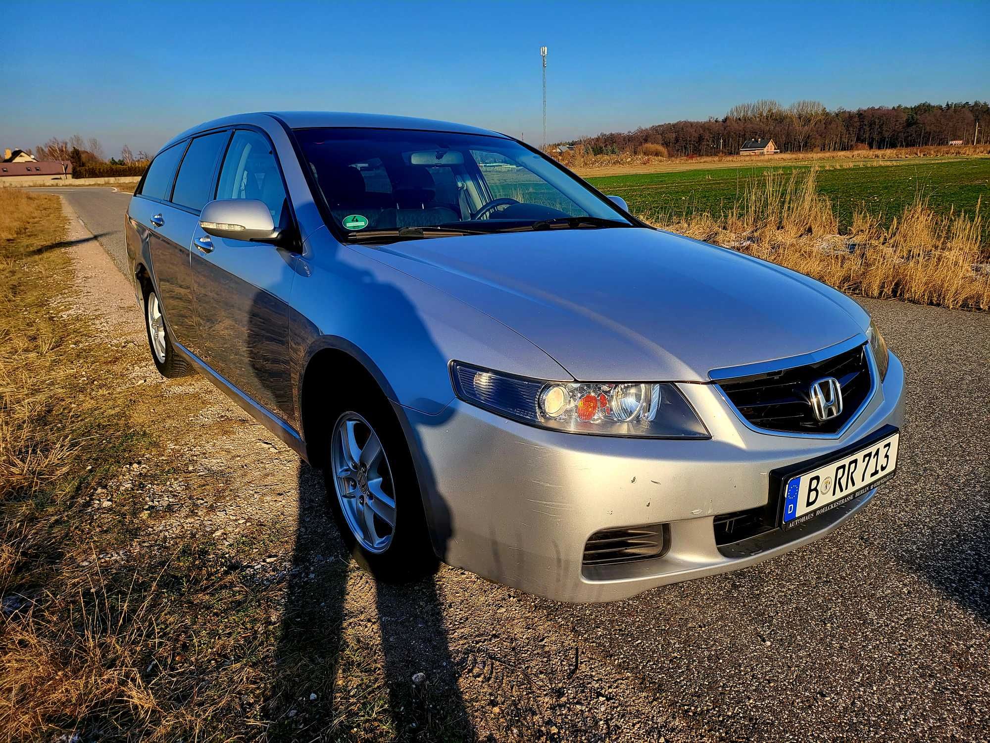 HONDA ACCORD 2.0 B automat klimatronic hak alu el.klapa SUPER STAN