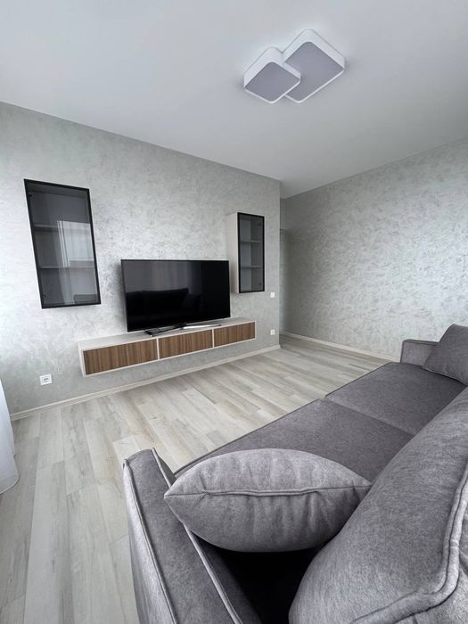 Оренда 2кім квартири на Щасливому.