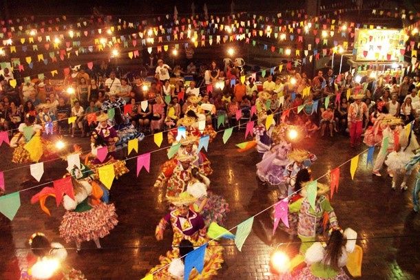 Iluminação festiva Arraial mercado tasquinhas festa Luzes, Lampadas