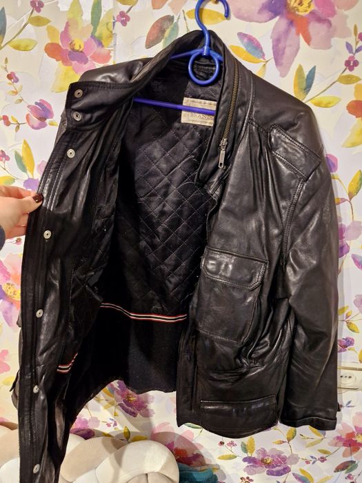 Чоловіча кожанка чорного кольору з карманами,мужская кожанка Чёрная