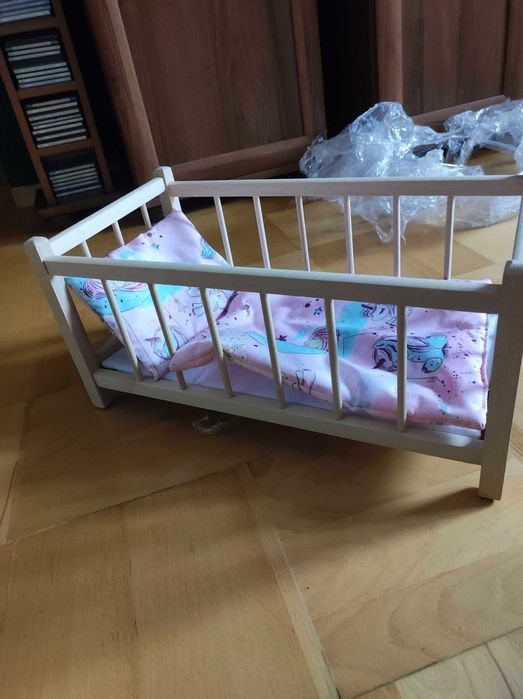 Łóżeczko drewniane dla lalek laleczek dla dziewczynek dziewczynki