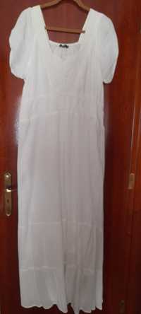 Vestido branco comprido