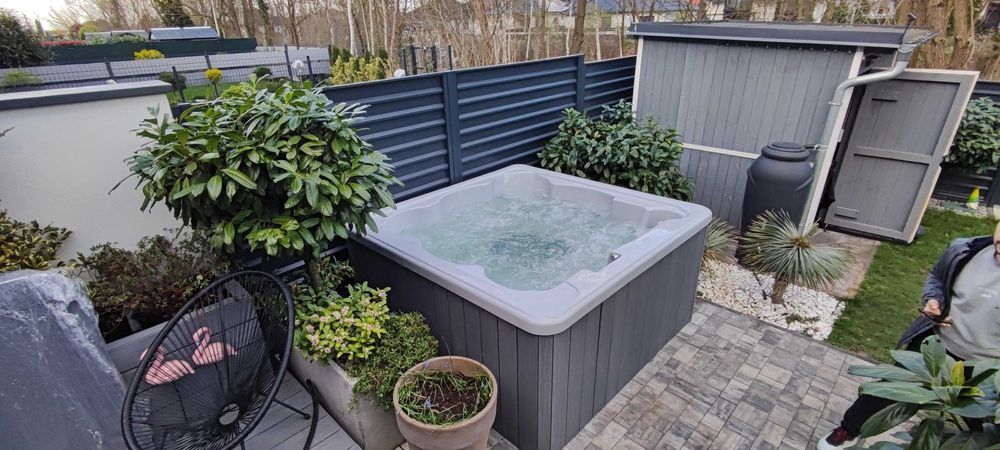 Wanna ogrodowa Spa 210x210 6-cio osobowa