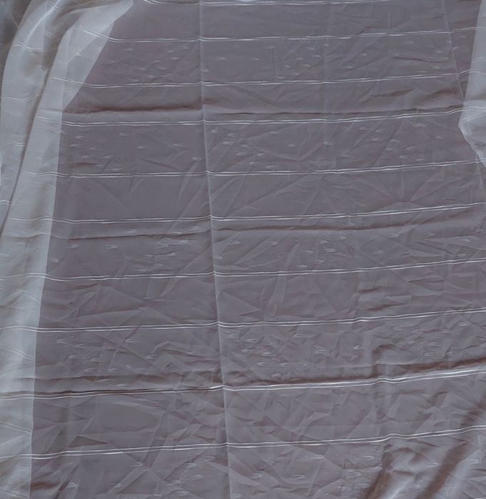 Відріз  тюлі на вікно.