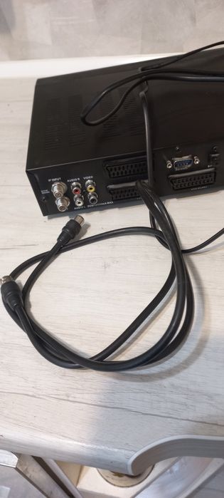 DVD плеєр,тюнер.