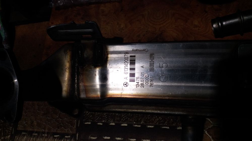 теплообменник,радиатор системы EGR Mercedes.