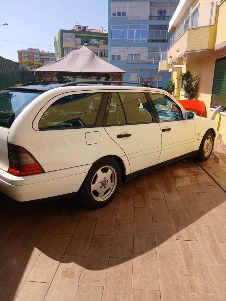 Mercedes  C220d carrinha caixa auto