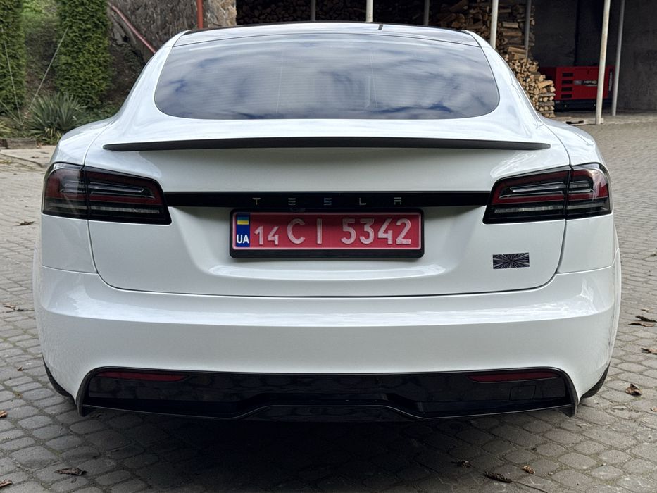 Tesla Model S Long Range