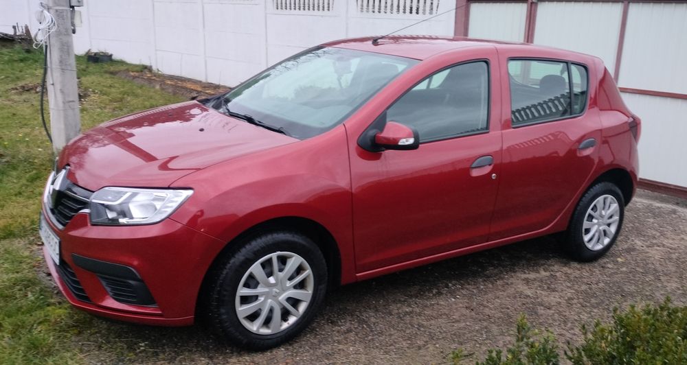 Рено Сандеро 2020