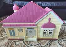 Domek Bluey i Bingo z zestawem figurek