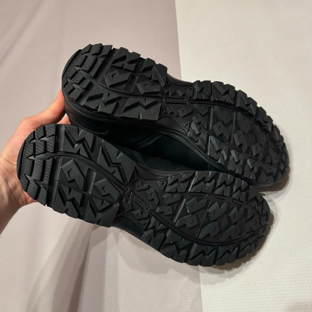 Кросівки шкіряні Meindl Gore Tex чорні 45 розмір
