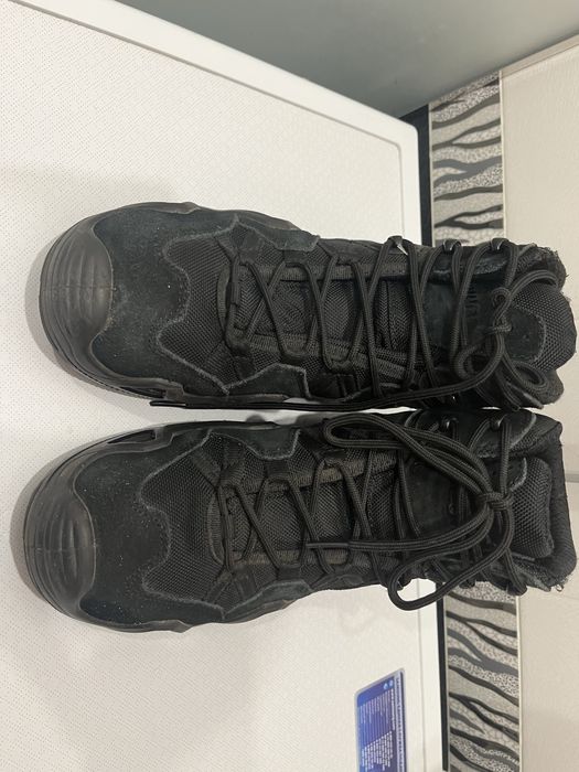 Продам зимові черевики Lowa