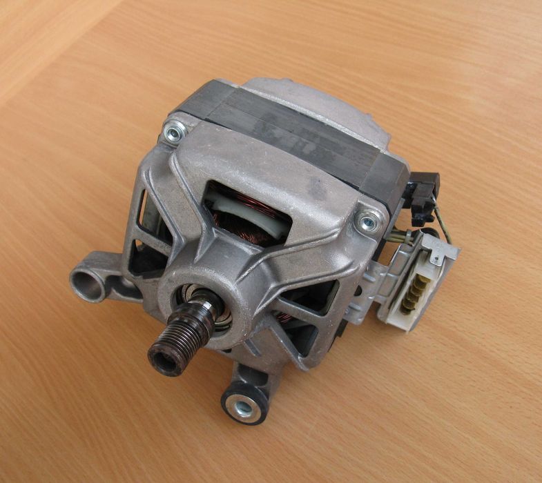 Двигун мотор пральної машини Candy