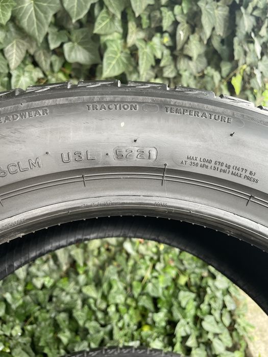 215/55 R17 Bridgestone Turanza T005