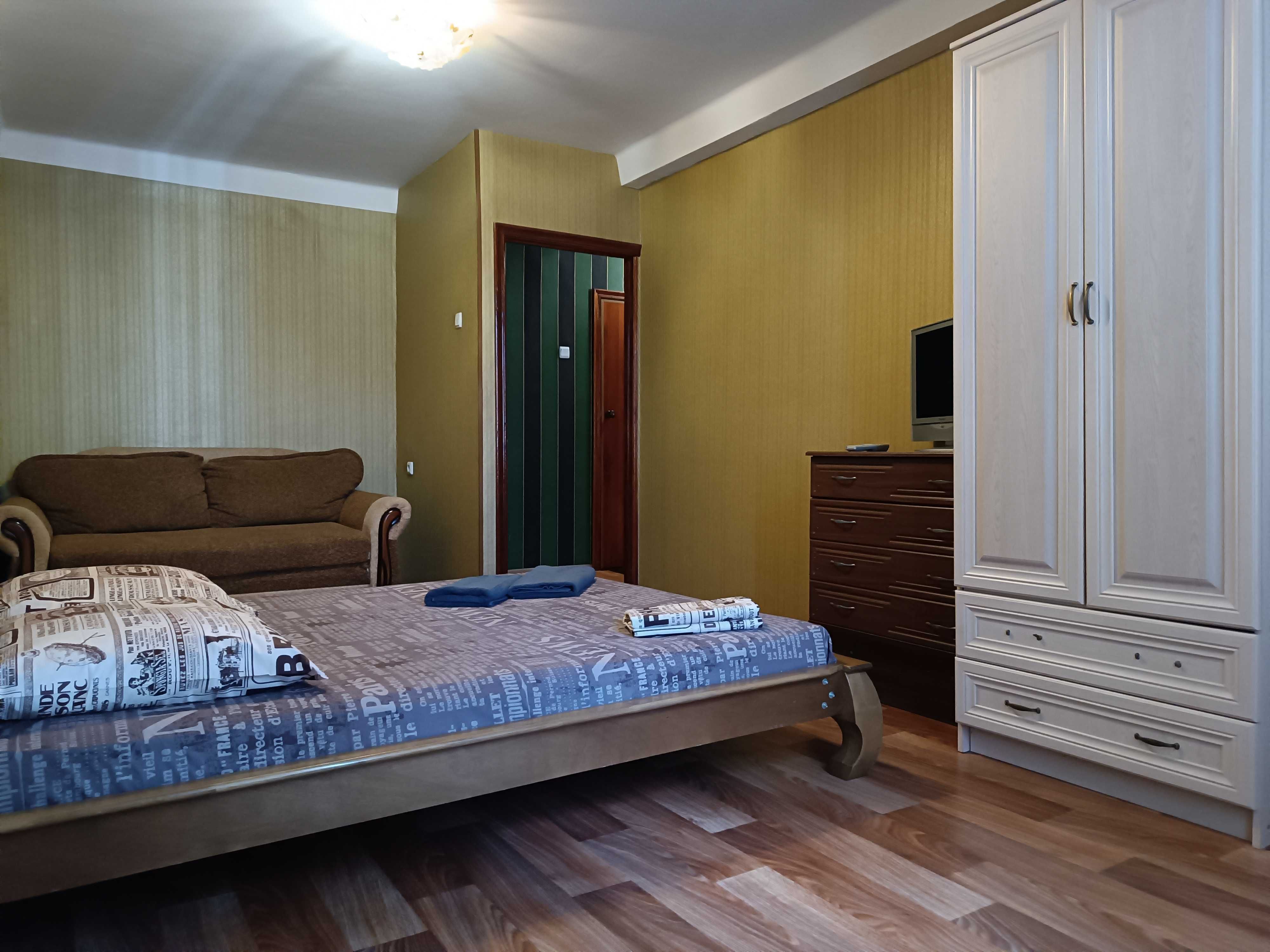 метро "Героїв Дніпра"-1 хв.  "DreamTown".  ТЦ "Оазис" пр.Оболонський,43