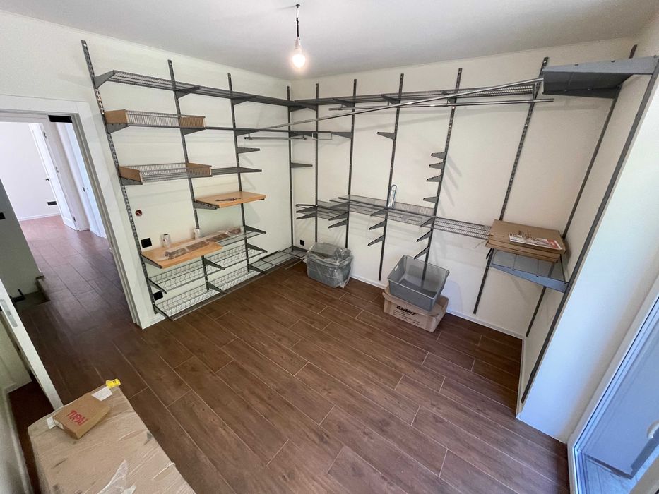 Продам 5 кімнатний будинок 211 кв.м. с. Солуки!