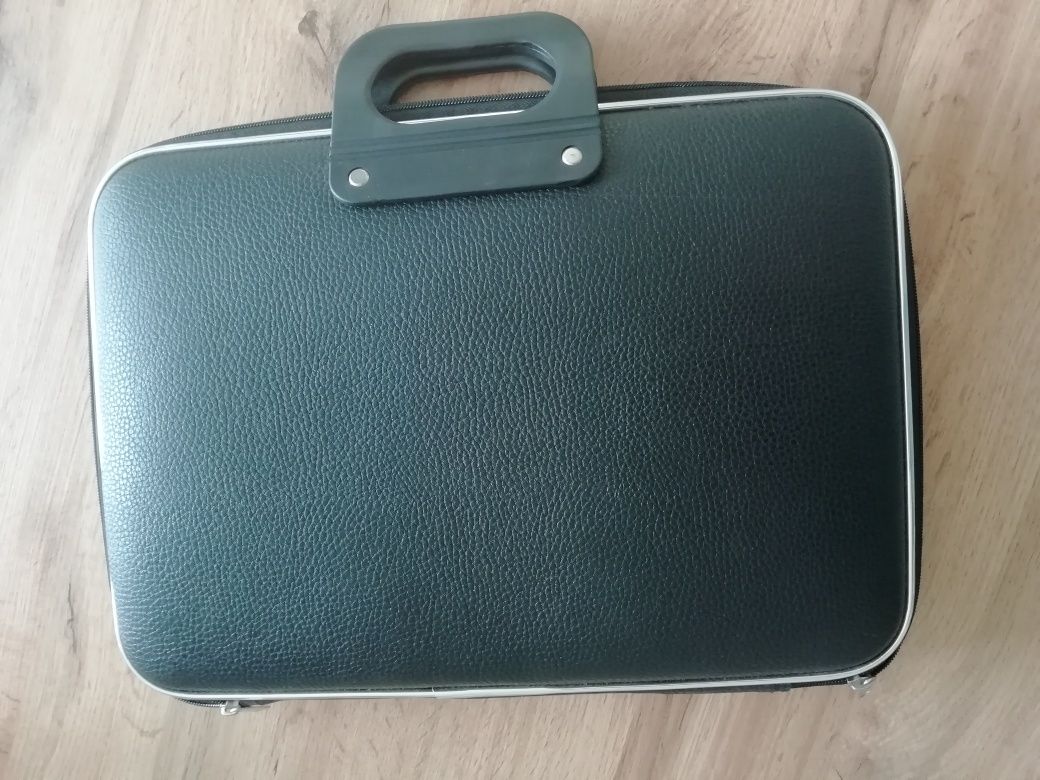 Torba etui na laptopa czarna