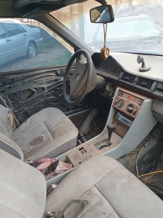 Mercedes W124 E250 1989(90)г om602