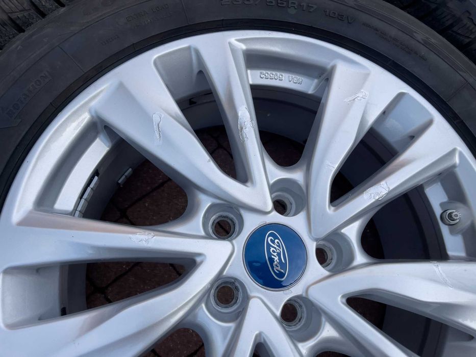 3842. Koła zimowe S-max Galaxy Kuga 5x108 235/55/17 Goodyear 8mm 2024r