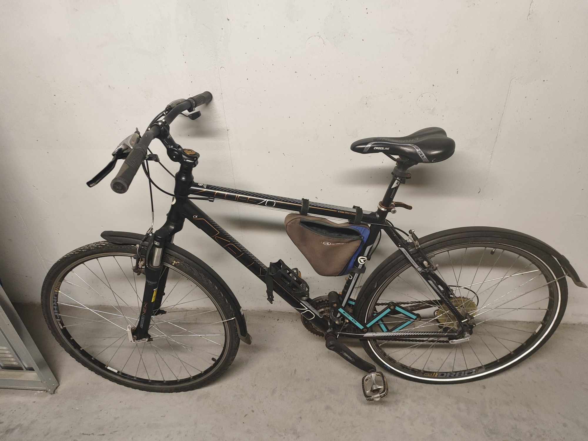 Rower kellys Cliff 70 rama 21