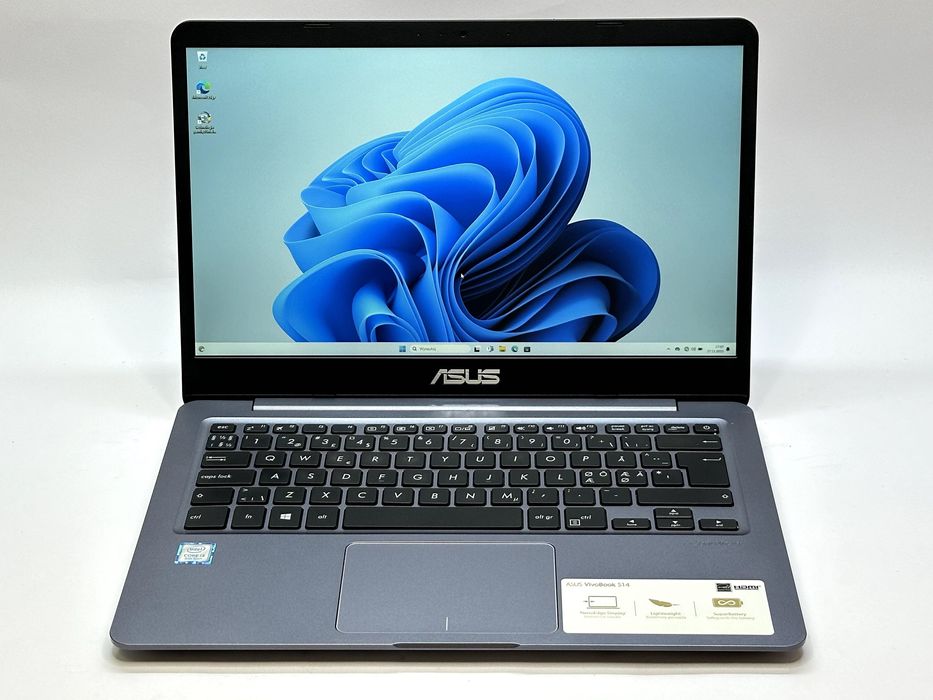 laptop asus A411u i3-8130u /4gb ram /256gb ssd /14''