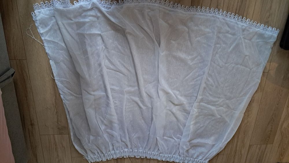 Firanka do pokoju salonu kuchni 330x115 biala na tasmie gipiurą
